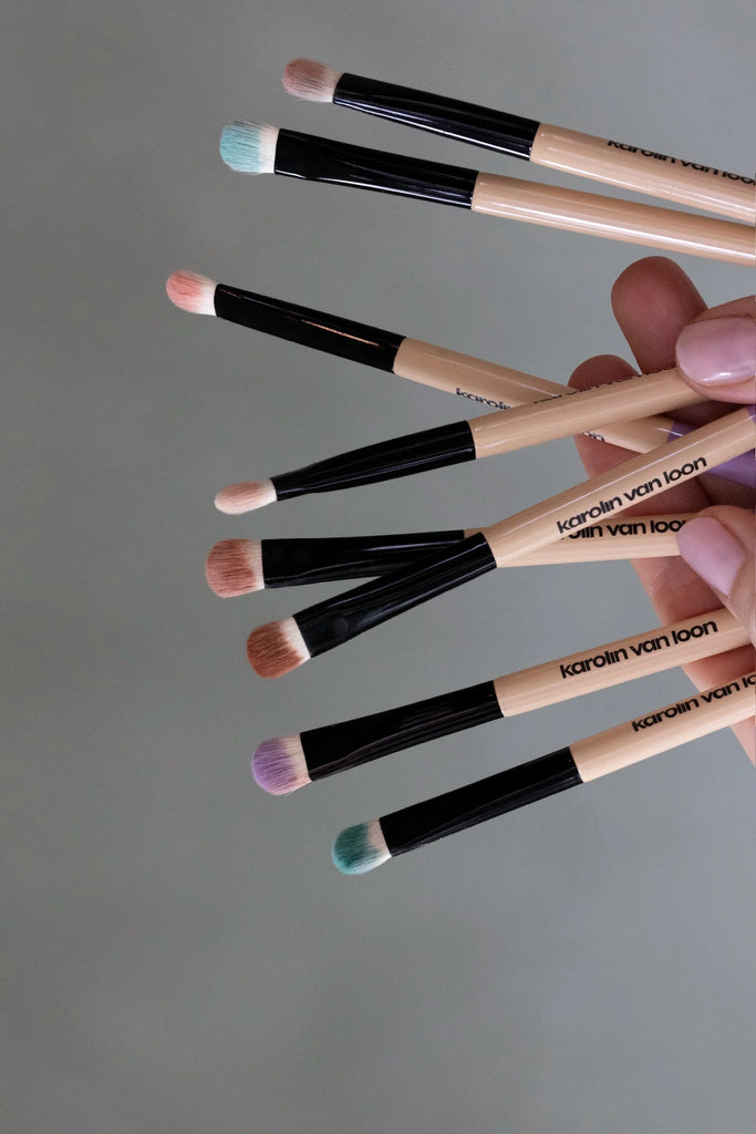 Karolin Van Loon Secret Shadow Brush
