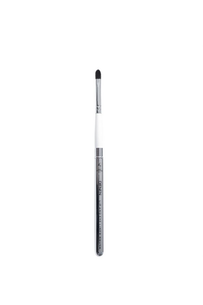 UND GRETEL DIENEN Lip and Eye Liner Brush