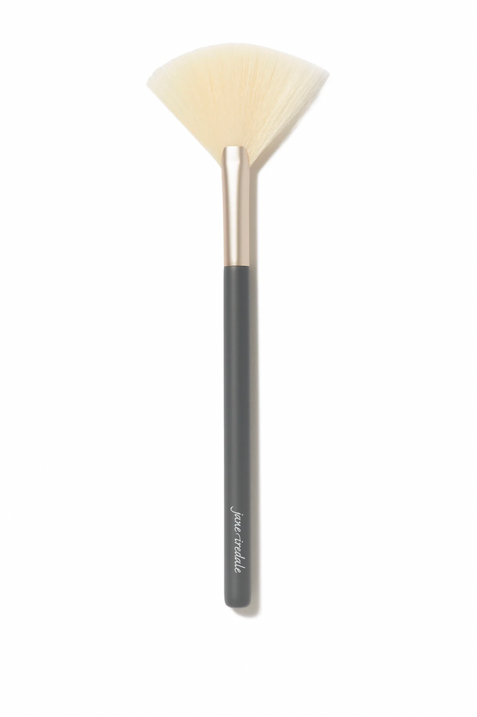 JANE IREDALE MAKE-UP BRUSHES Fan Brush PRO