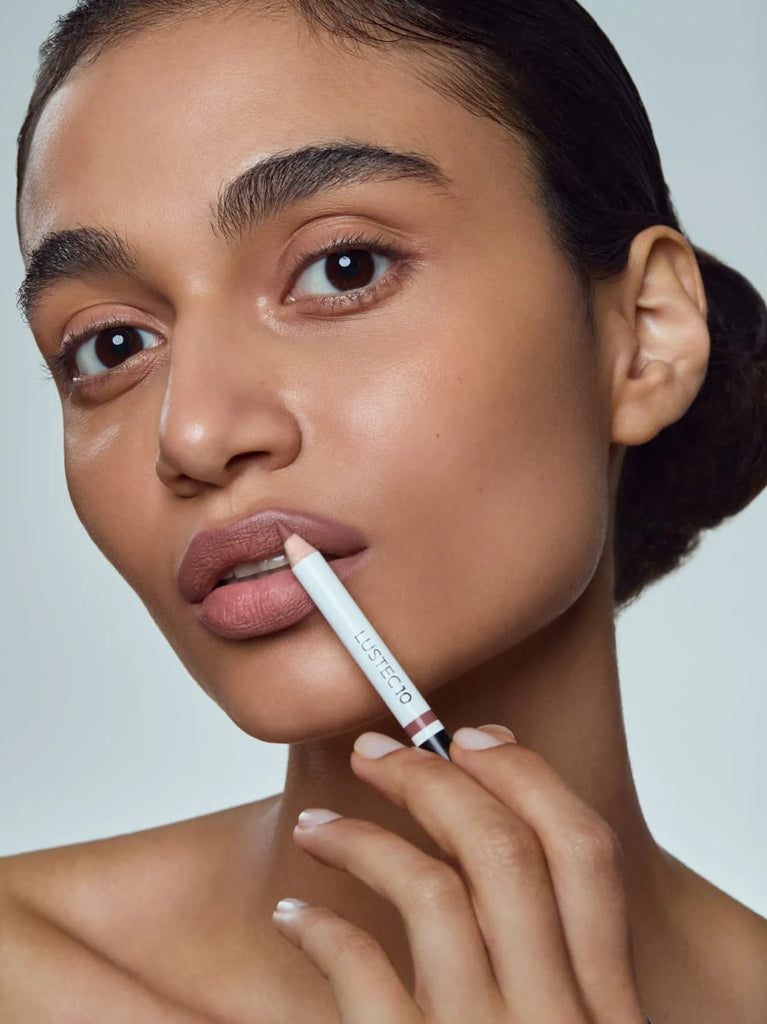 UND GRETEL LUSTEC Lip Contouring Styler