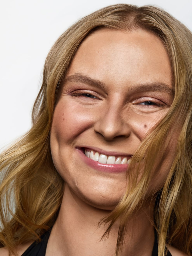 UND GRETEL WOLKEN Compact Powder SPF 50+