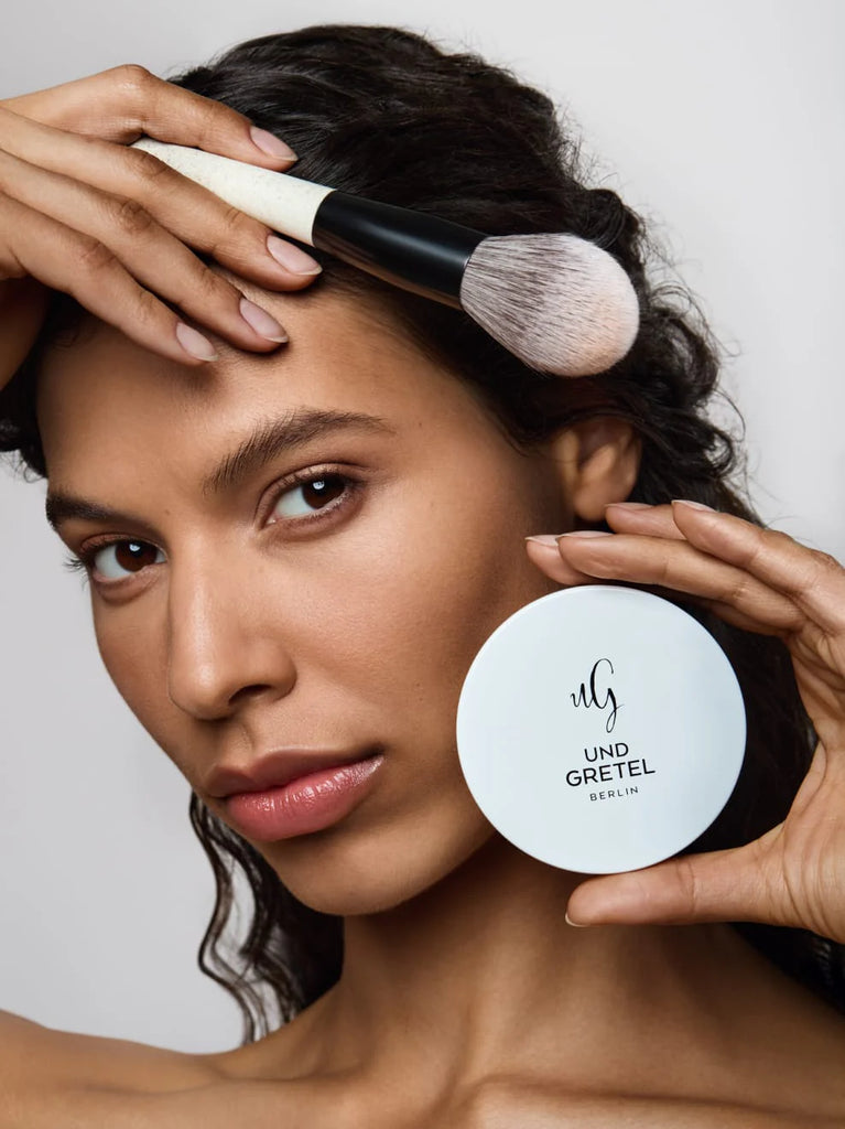 UND GRETEL WOLKEN Compact Powder SPF 50+