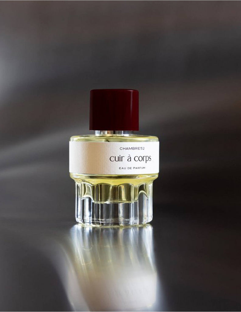 CHAMBRE52 cuir à corps