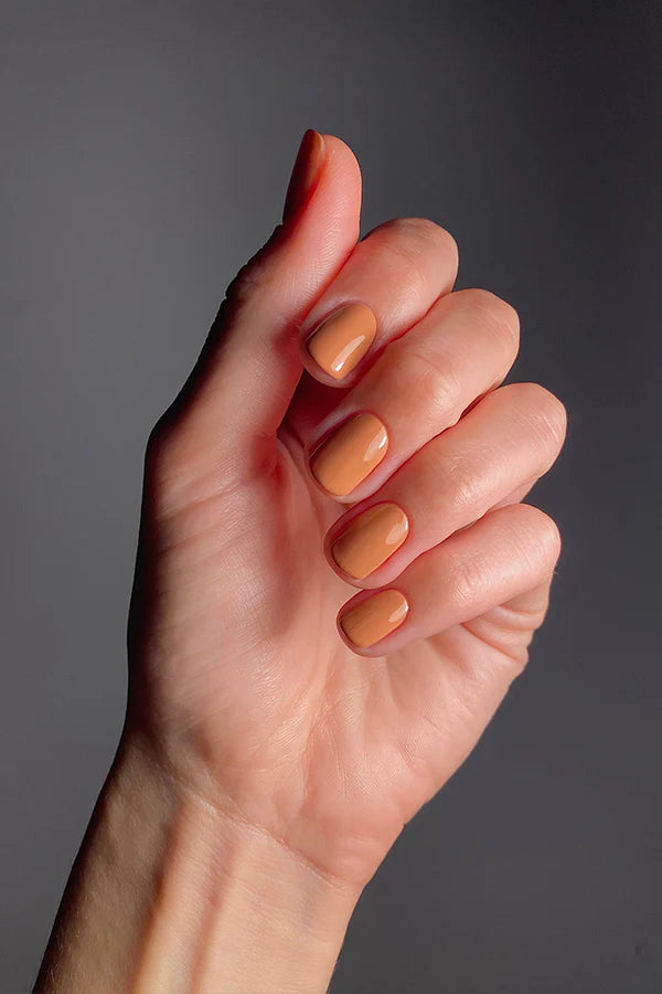 Karolin Van Loon Nail Polish 53 Voile de Caramel