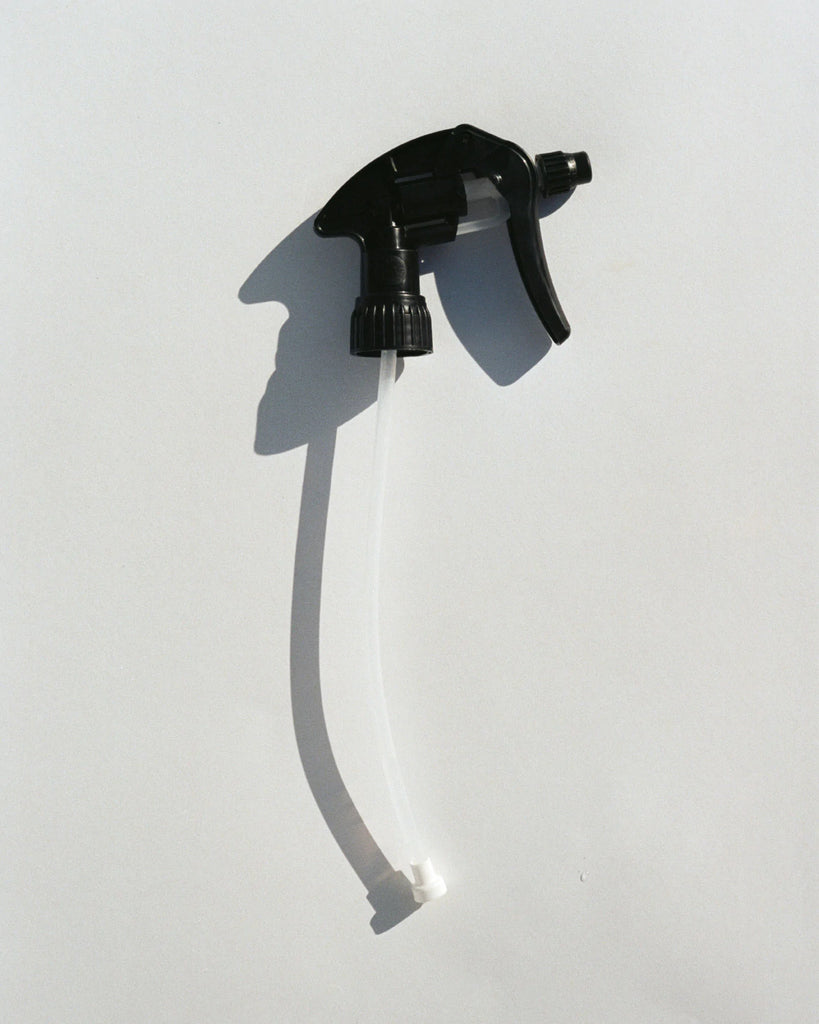 L:A BRUKET Pump sprayer to linen water
