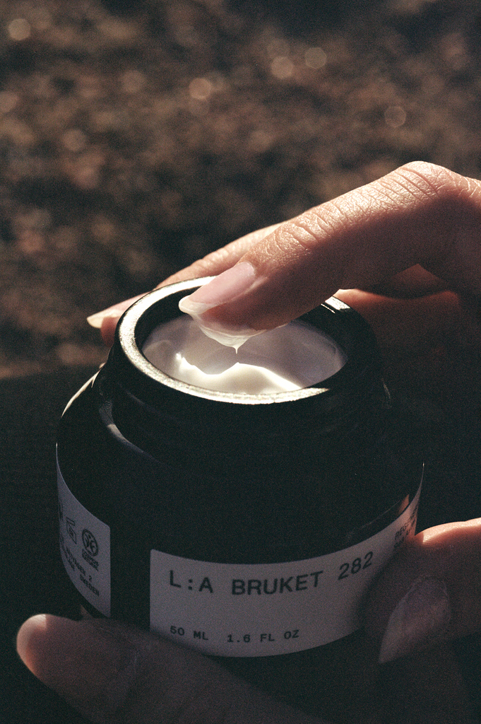 L:A BRUKET 282 Regenerating Cream