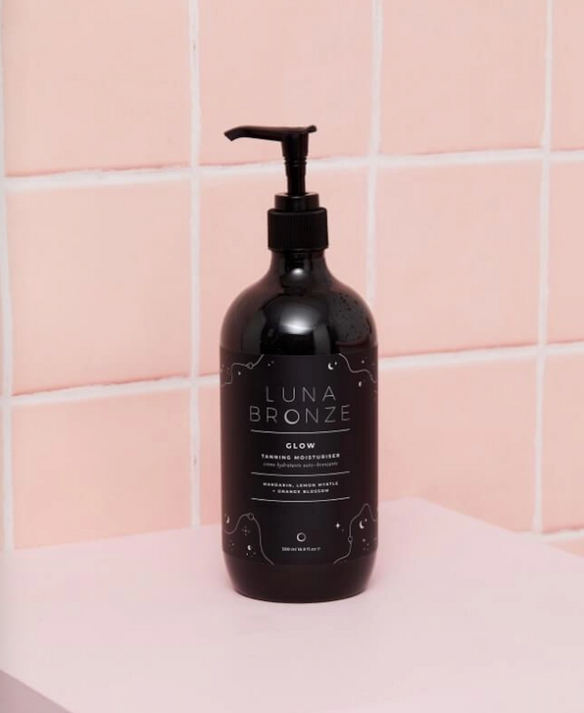 LUNA BRONZE GLOW Gradual Tanning Moisturizer
