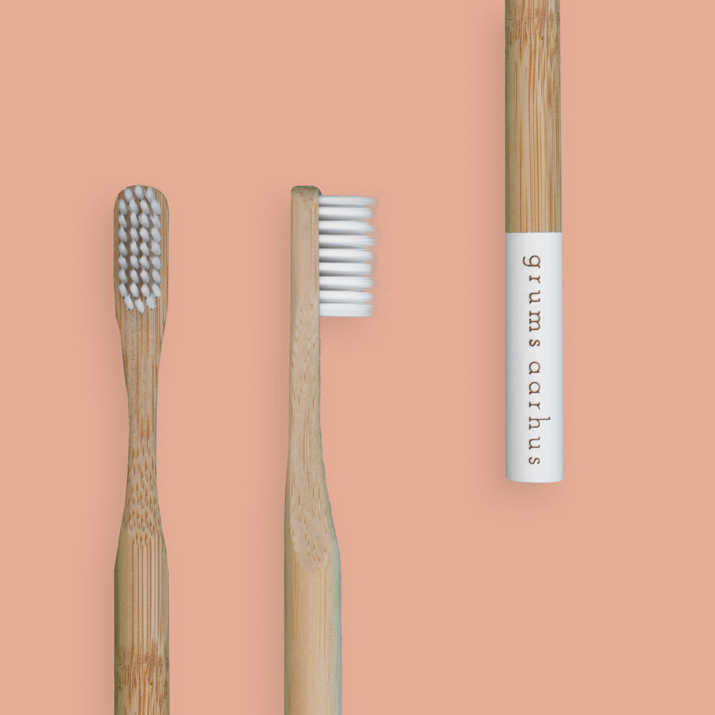 GRUMS Bamboo Toothbrush WHITE